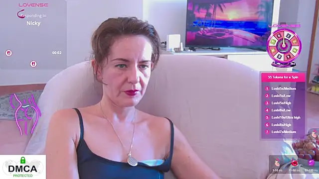 Witch in Silk online show from 09.20.25