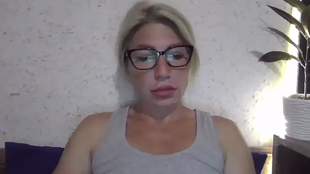 fox red lady7 online show from 09.16.25