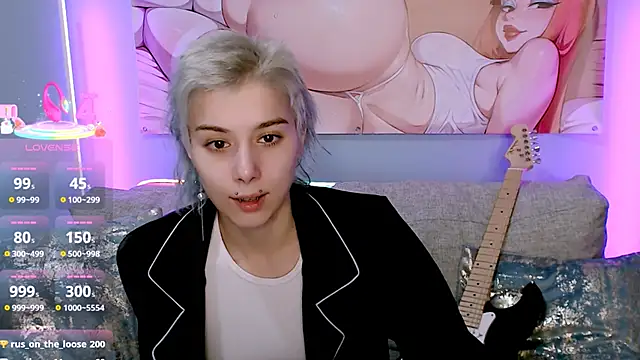 SophieAsh online show from 10.31.25