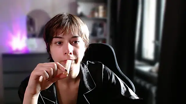 SophieAsh online show from 06.21.26