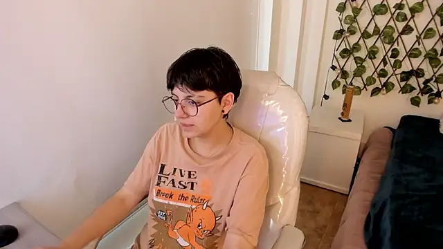 Snapshot of Nathaly_ds chatting on 11.11.25 Nathaly ds online show from 11.11.25