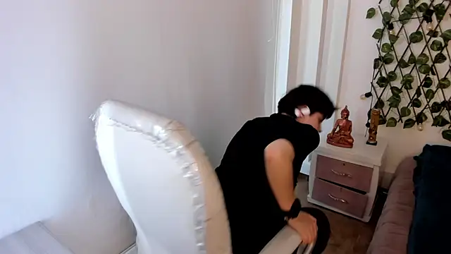 Snapshot of Nathaly_ds chatting on 11.20.25 Nathaly ds online show from 11.20.25