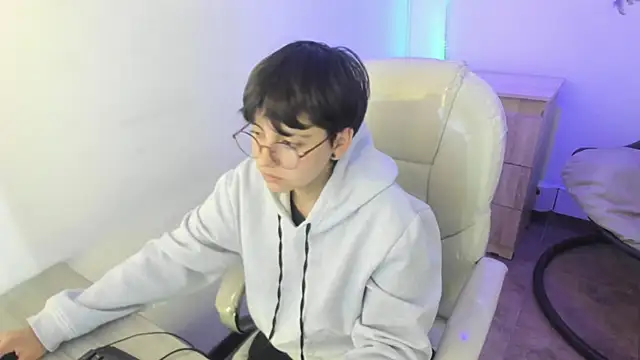 Snapshot of Nathaly_ds chatting on 11.28.25 Nathaly ds online show from 11.28.25