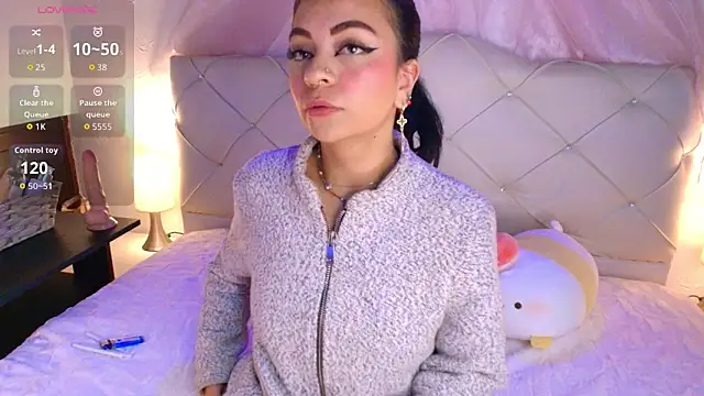 Cherrylionn online show from 02.04.26