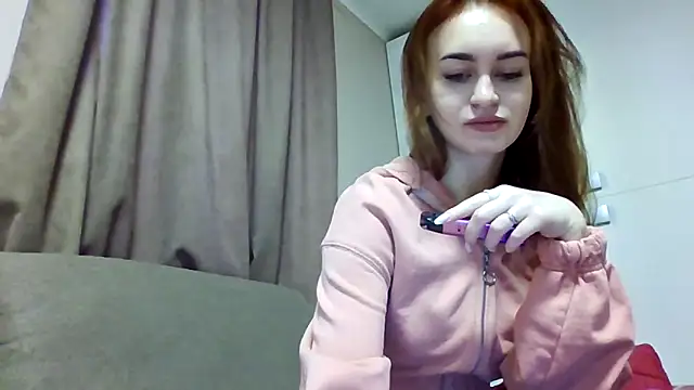 Requellia online show from 10.05.25