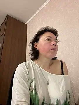 Kiravix online show from 11.10.25