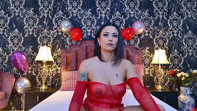 Snapshot of ReynadelRey chatting on 02.17.26 ReynadelRey online show from 02.17.26