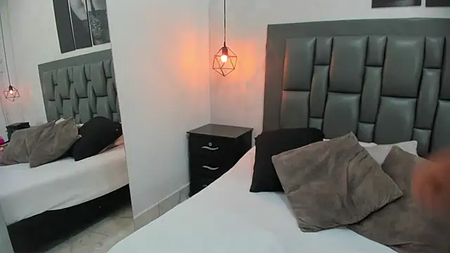 dakota roussee online show from 09.27.25