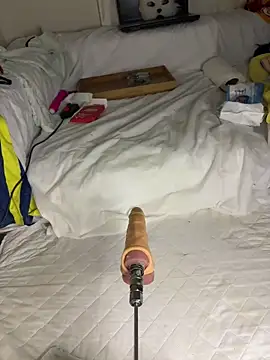 Snapshot of Ozge-SluttyScream69 chatting on 12.16.25 Ozge-SluttyScream69 online show from 12.16.25