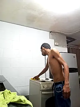 Snapshot of Bruno_Hallss chatting on 12.02.25 Bruno Hallss online show from 12.02.25