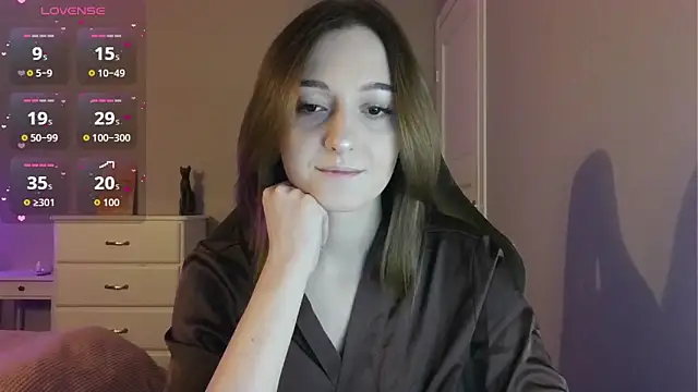 white liillyy online show from 04.16.26