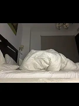 Snapshot of thejaderavixen chatting on 11.09.25 thejaderavixen online show from 11.09.25