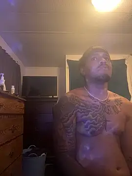 Snapshot of tyrek5051 chatting on 11.24.25 tyrek5051 online show from 11.24.25