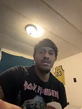 Snapshot of tyrek5051 chatting on 12.01.25 tyrek5051 online show from 12.01.25