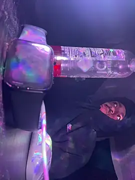 Snapshot of tyrek5051 chatting on 12.17.25 tyrek5051 online show from 12.17.25