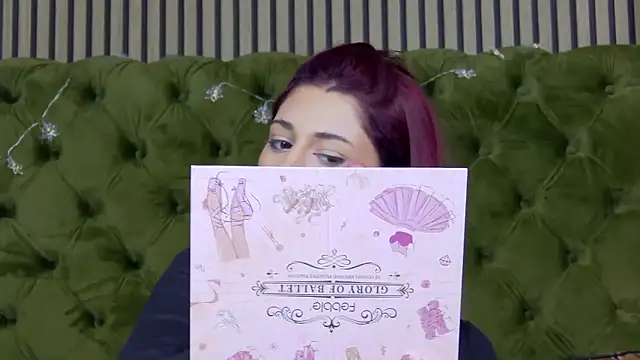 Snapshot of LunaHart chatting on 12.16.25 LunaHart online show from 12.16.25