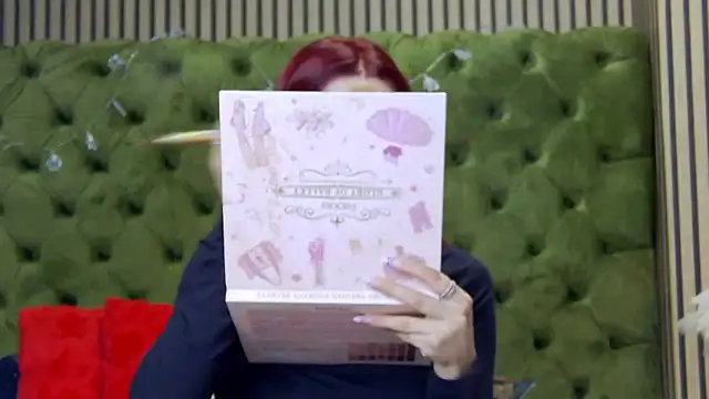 Snapshot of LunaHart chatting on 01.11.26 LunaHart online show from 01.11.26