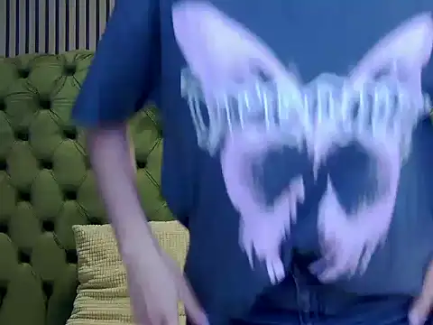 Snapshot of LunaHart chatting on 02.17.26 LunaHart online show from 02.17.26