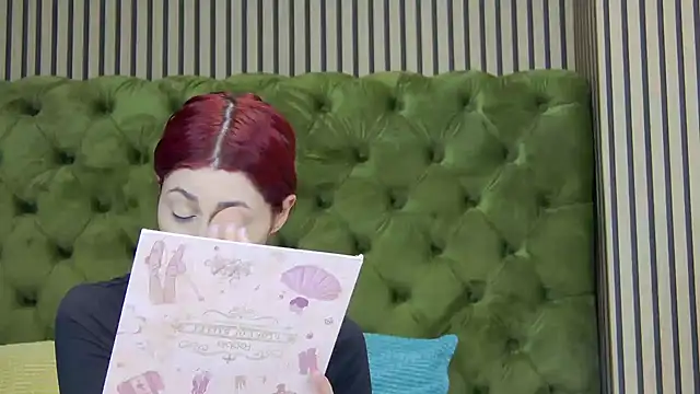 Snapshot of LunaHart chatting on 02.21.26 LunaHart online show from 02.21.26