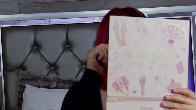 Snapshot of LunaHart chatting on 02.28.26 LunaHart online show from 02.28.26