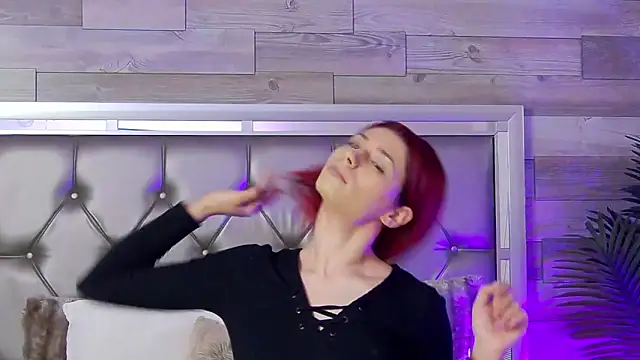 Snapshot of LunaHart chatting on 03.04.26 LunaHart online show from 03.04.26