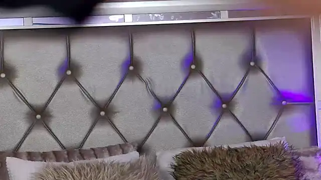 Snapshot of LunaHart chatting on 03.24.26 LunaHart online show from 03.24.26