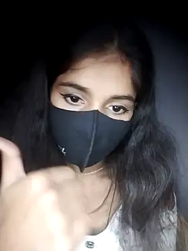 Snapshot of Sexey-Puja chatting on 11.10.25 Sexey-Puja online show from 11.10.25