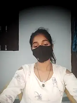 Snapshot of Sexey-Puja chatting on 11.11.25 Sexey-Puja online show from 11.11.25