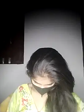 Snapshot of Sexey-Puja chatting on 11.13.25 Sexey-Puja online show from 11.13.25