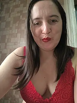 Snapshot of EvelinCutex chatting on 11.24.25 EvelinCutex online show from 11.24.25