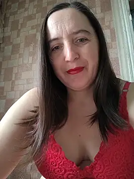 Snapshot of EvelinCutex chatting on 11.26.25 EvelinCutex online show from 11.26.25