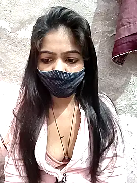 Paakhi-Singh online show from 11.27.25