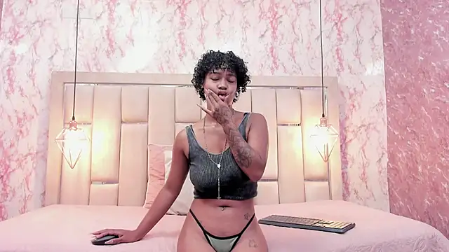 Snapshot of WILD_FIREE_ chatting on 11.14.25 WILD FIREE online show from 11.14.25