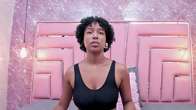 Snapshot of WILD_FIREE_ chatting on 11.21.25 WILD FIREE online show from 11.21.25