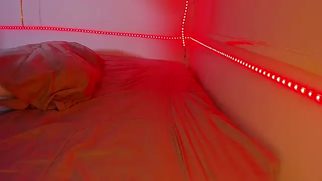 Snapshot of Dulce_TentacionLatina chatting on 10.11.25 Dulce TentacionLatina online show from 10.11.25