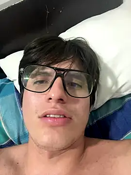 Snapshot of Jhoan_Andrea chatting on 10.19.25 Jhoan Andrea online show from 10.19.25