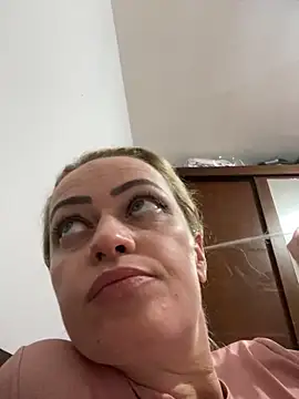 Snapshot of Alerquinasc chatting on 10.03.25 Alerquinasc online show from 10.03.25