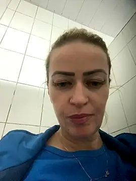 Snapshot of Alerquinasc chatting on 10.12.25 Alerquinasc online show from 10.12.25