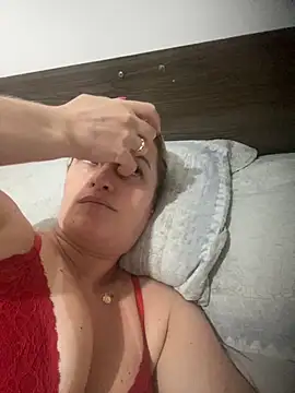 Snapshot of Alerquinasc chatting on 11.08.25 Alerquinasc online show from 11.08.25