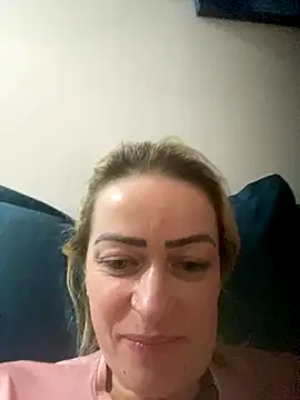 Snapshot of Alerquinasc chatting on 11.09.25 Alerquinasc online show from 11.09.25