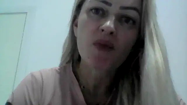 Snapshot of Alerquinasc chatting on 11.11.25 Alerquinasc online show from 11.11.25