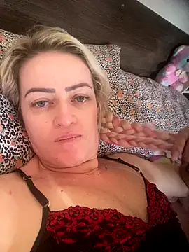 Snapshot of Alerquinasc chatting on 12.14.25 Alerquinasc online show from 12.14.25