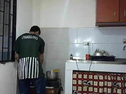 MeganAndMaxxh online show from 11.12.25