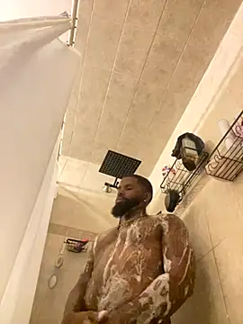 Snapshot of StandOnthatboy chatting on 09.30.25 StandOnthatboy online show from 09.30.25