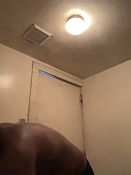 Snapshot of StandOnthatboy chatting on 10.31.25 StandOnthatboy online show from 10.31.25