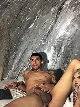 Snapshot of allanjones15 chatting on 10.16.25 allanjones15 online show from 10.16.25