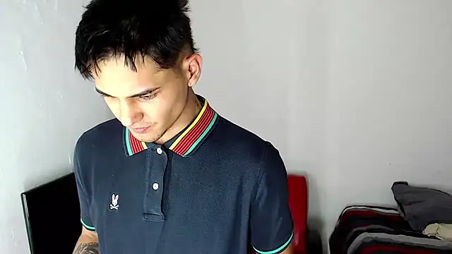 Alex mojica online show from 12.21.25