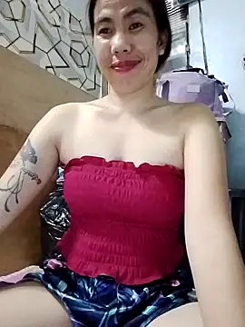 Snapshot of Deliciousgirl14 chatting on 11.24.25 Deliciousgirl14 online show from 11.24.25