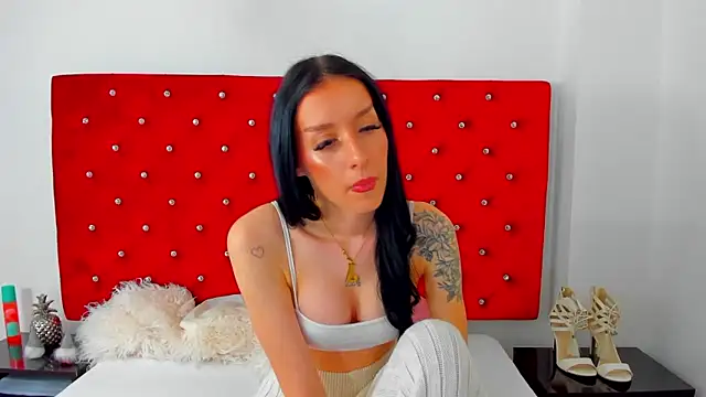 Snapshot of PleasureJasmine chatting on 01.11.26 PleasureJasmine online show from 01.11.26