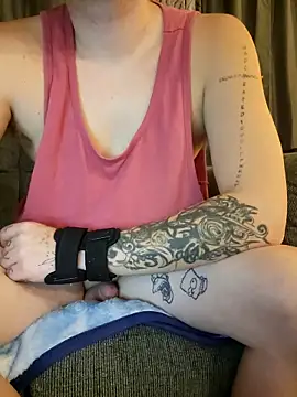 Snapshot of matty244 chatting on 10.13.25 matty244 online show from 10.13.25